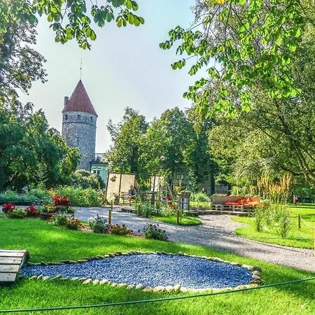 Old Town Apartment, Uus 28 *