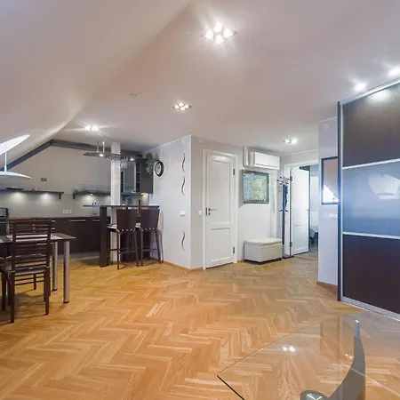 Апартаменты Old Town Apartment, Uus 28 *